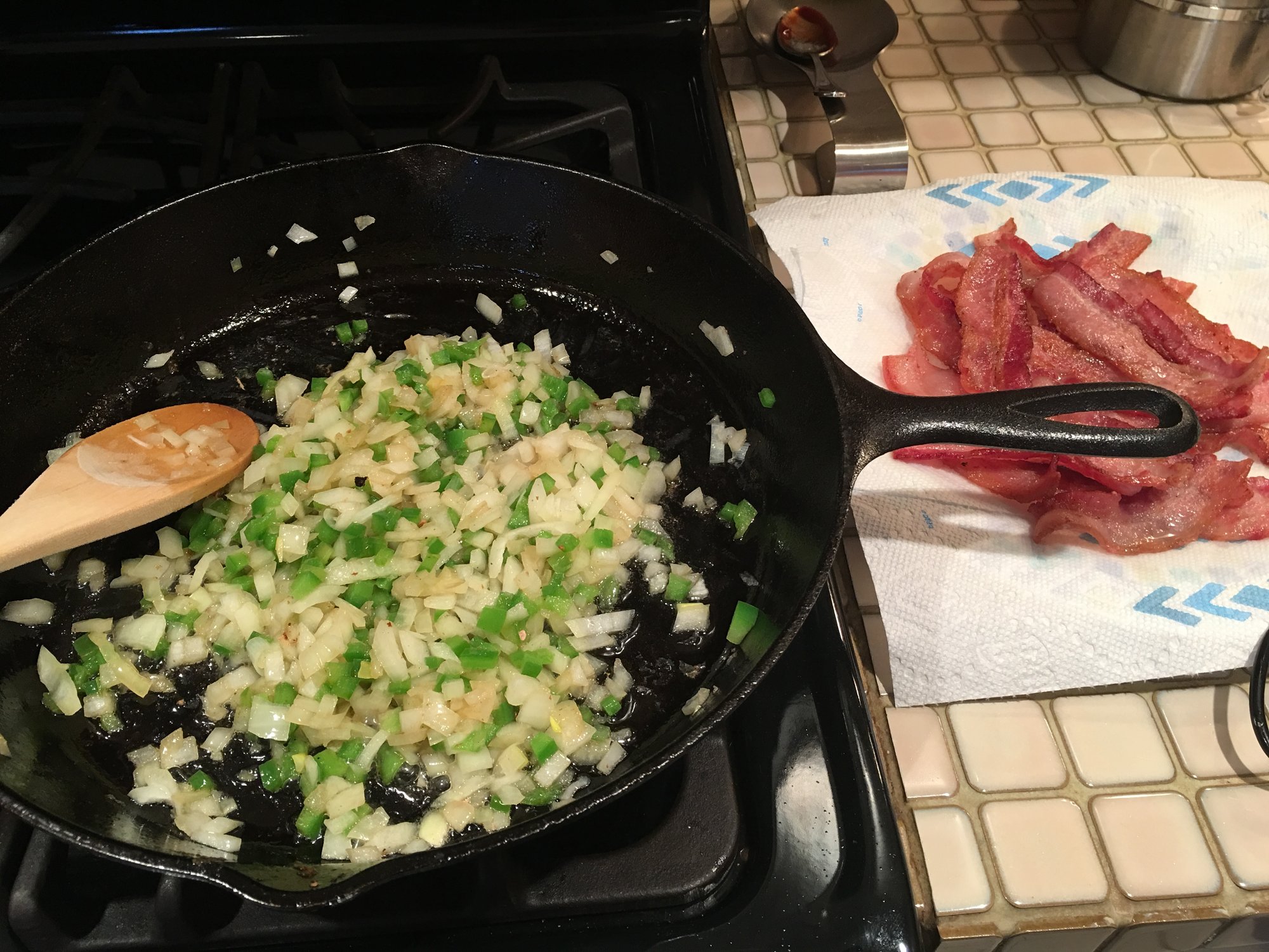 First butt and some baked beans — Big Green Egg Forum