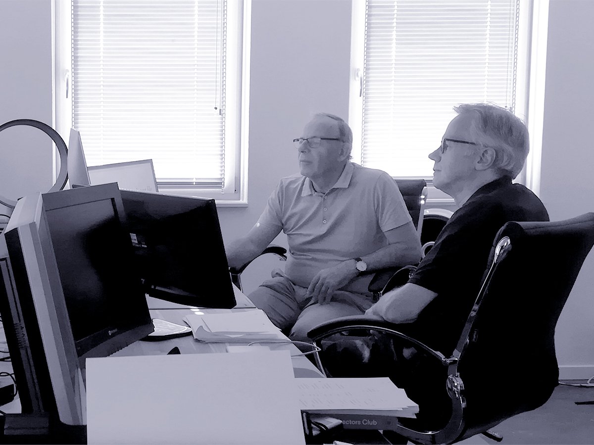 Dr Frank E Blokland and Dr Jrgen Willrodt