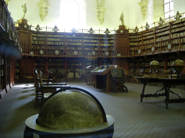 library antique 1296x972 wallpaper_wallpaperbeautiful_85.jpg
