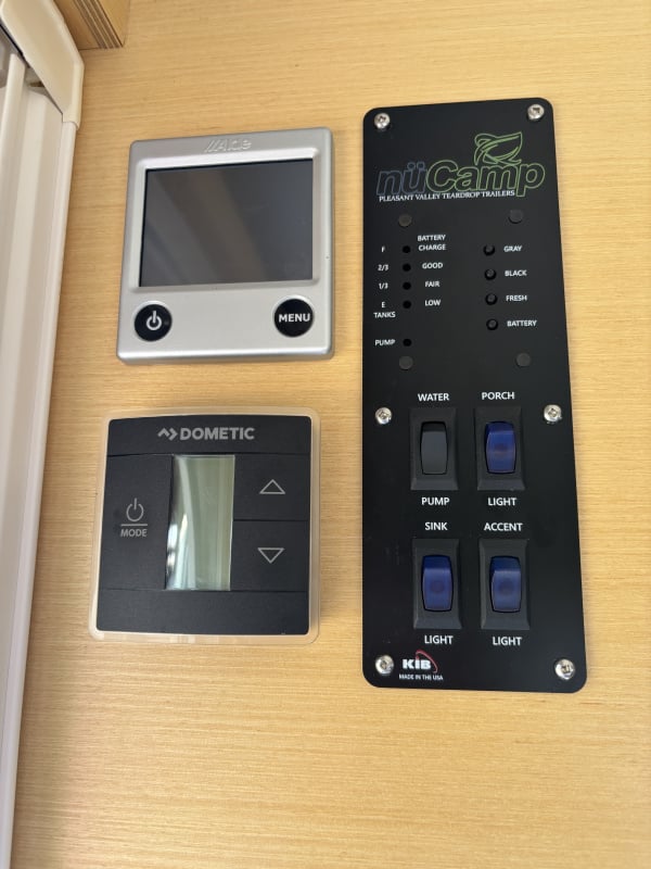 Tab 400 climate, light controls and tank levels.JPG