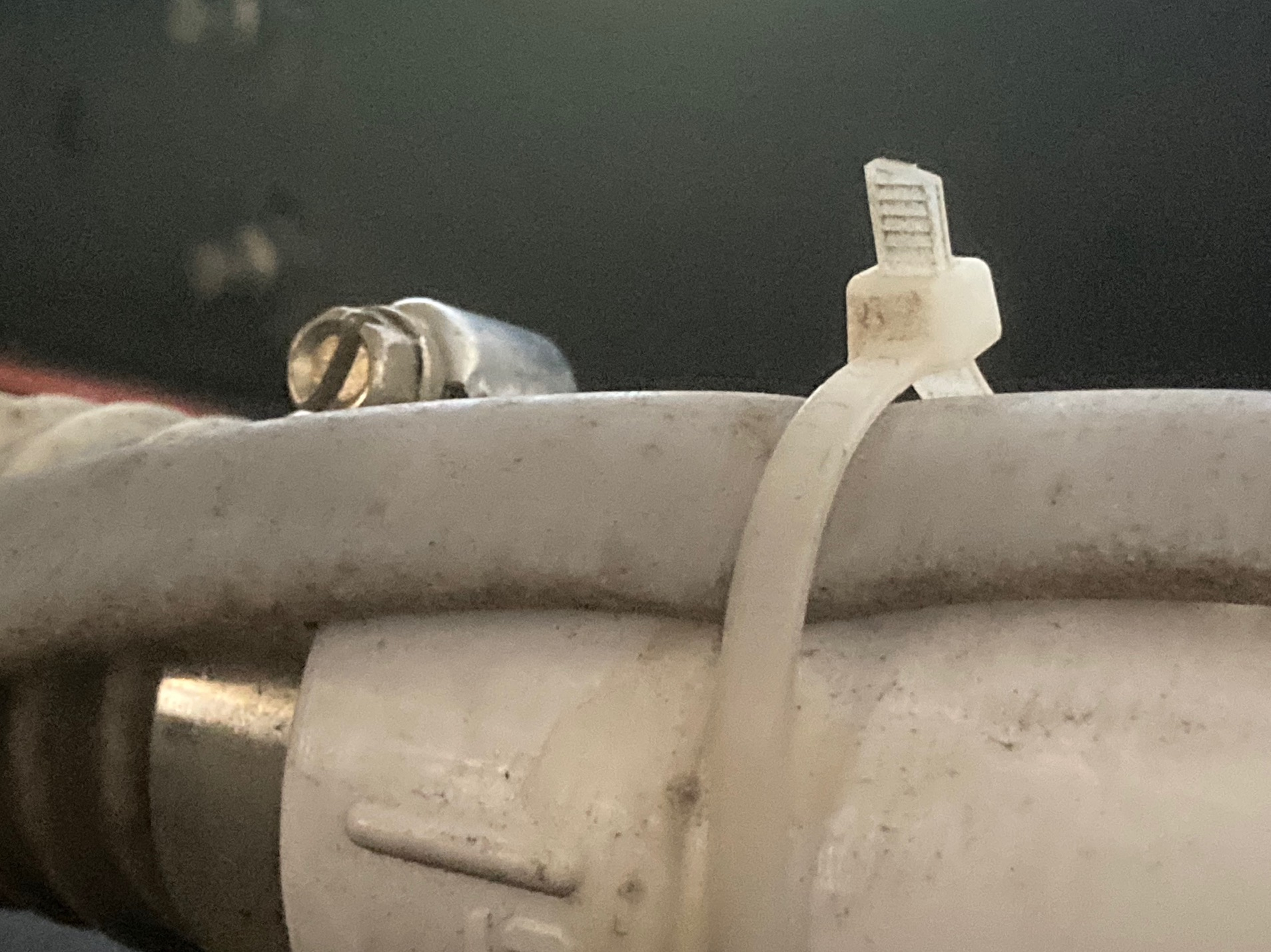 How to know when fresh water tank is full