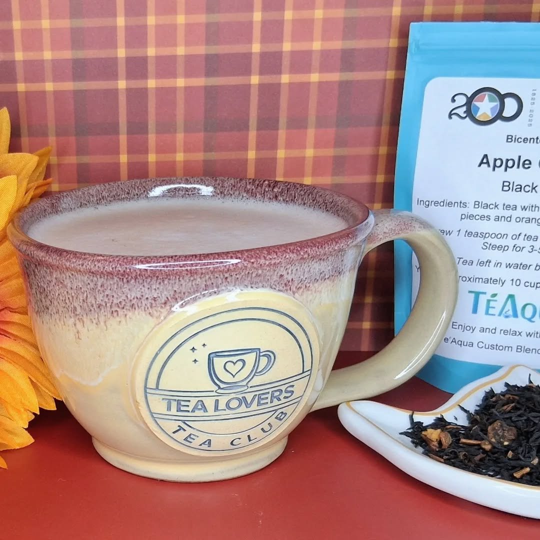Teaqua latte.jpg