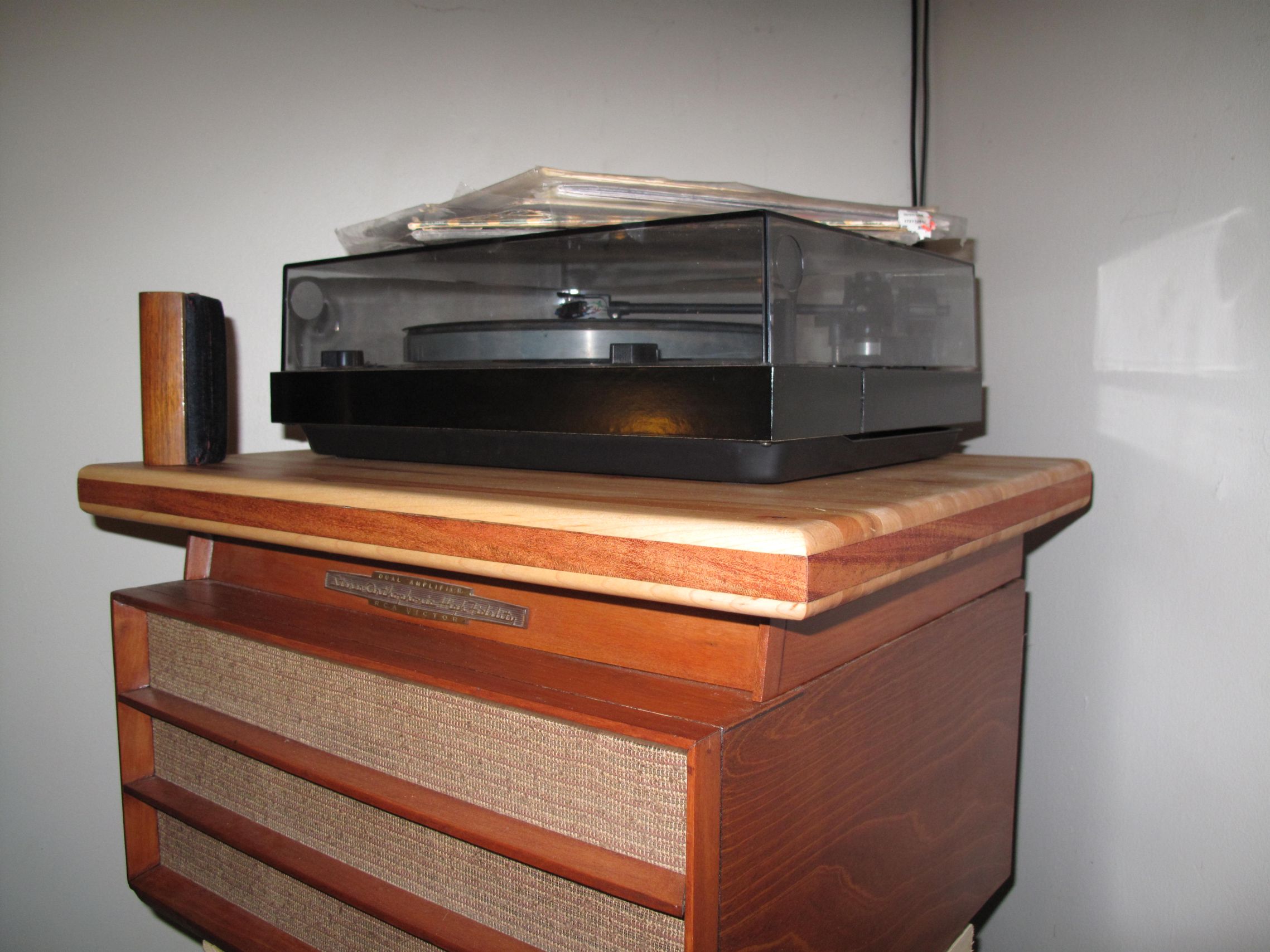 Tuntable block stand 002.jpg