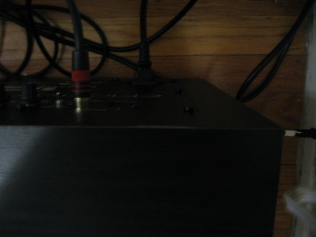 emotiva ultra sub 12