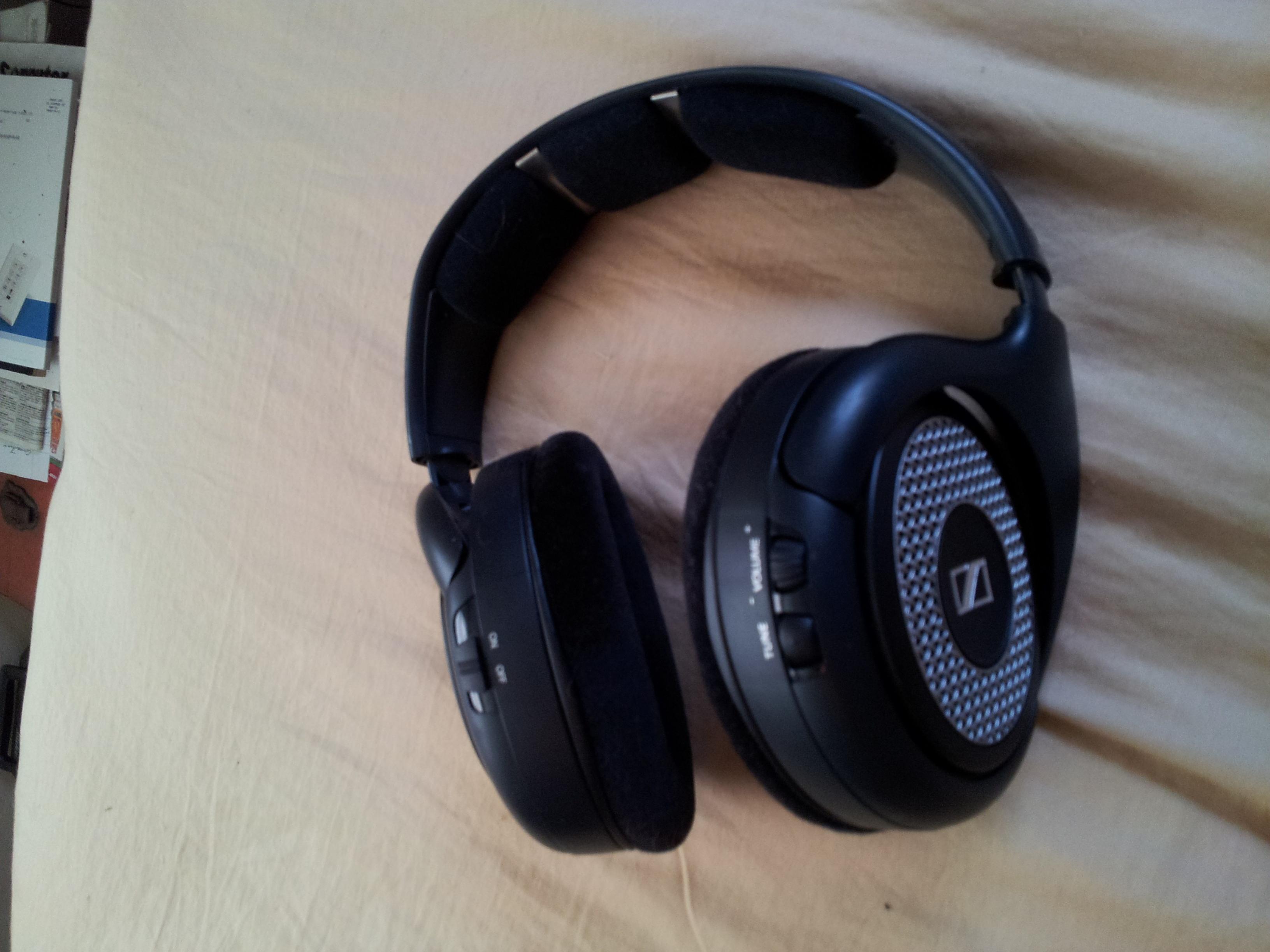 Hd130 headphones.jpg
