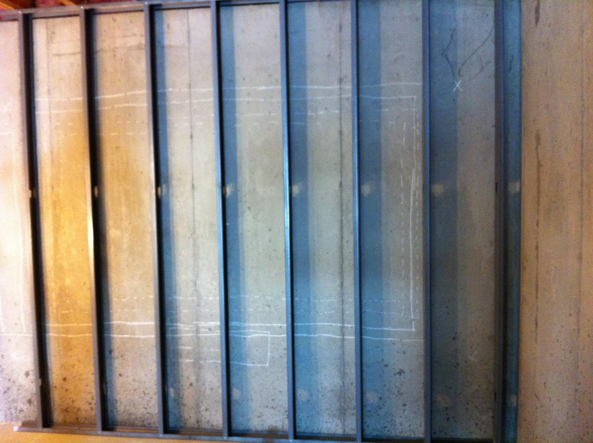 screen wall studs.jpg