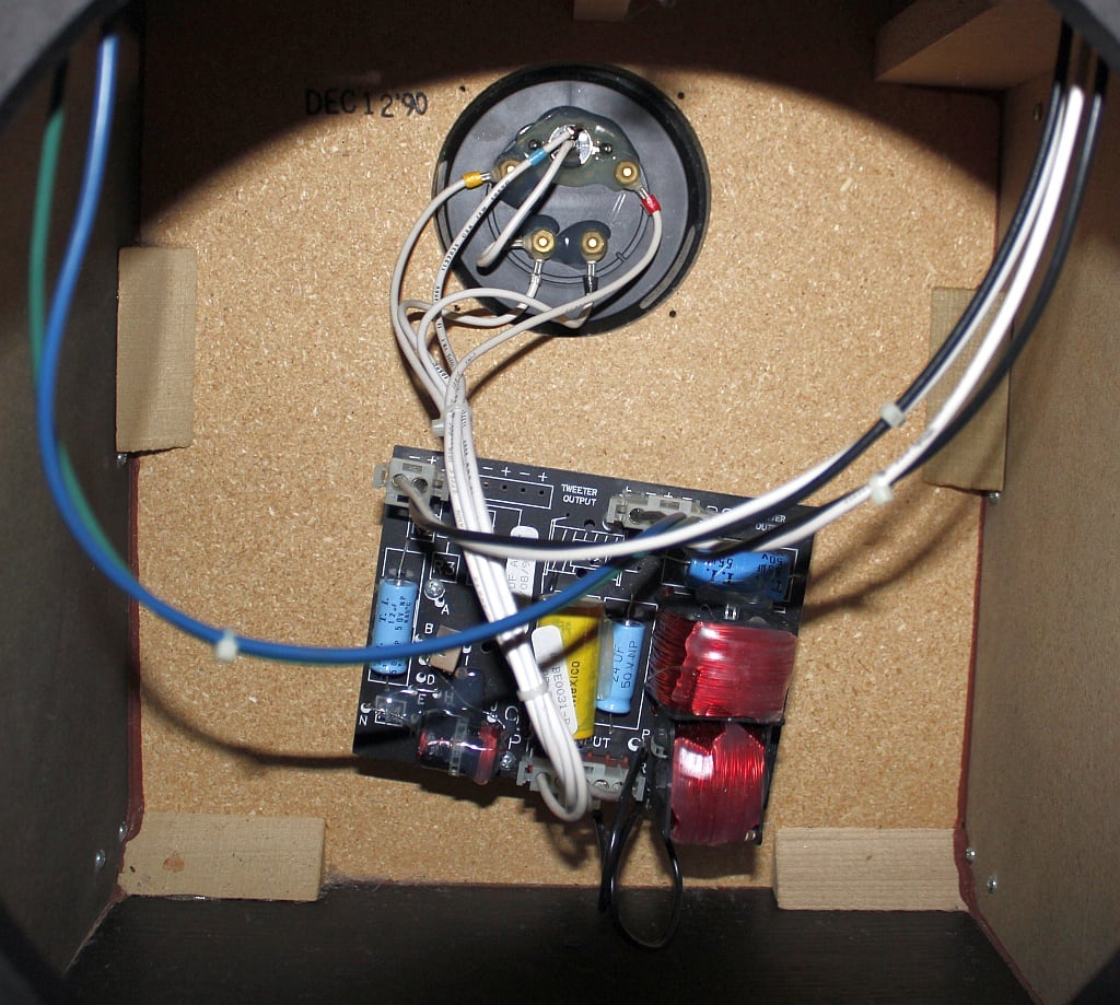 POLK SDA SRS-3.1TL Left (1)-small.jpg