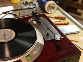 bth_2013TurntableDenon-GracearmFriJan250357_zps2ee983ed.jpg
