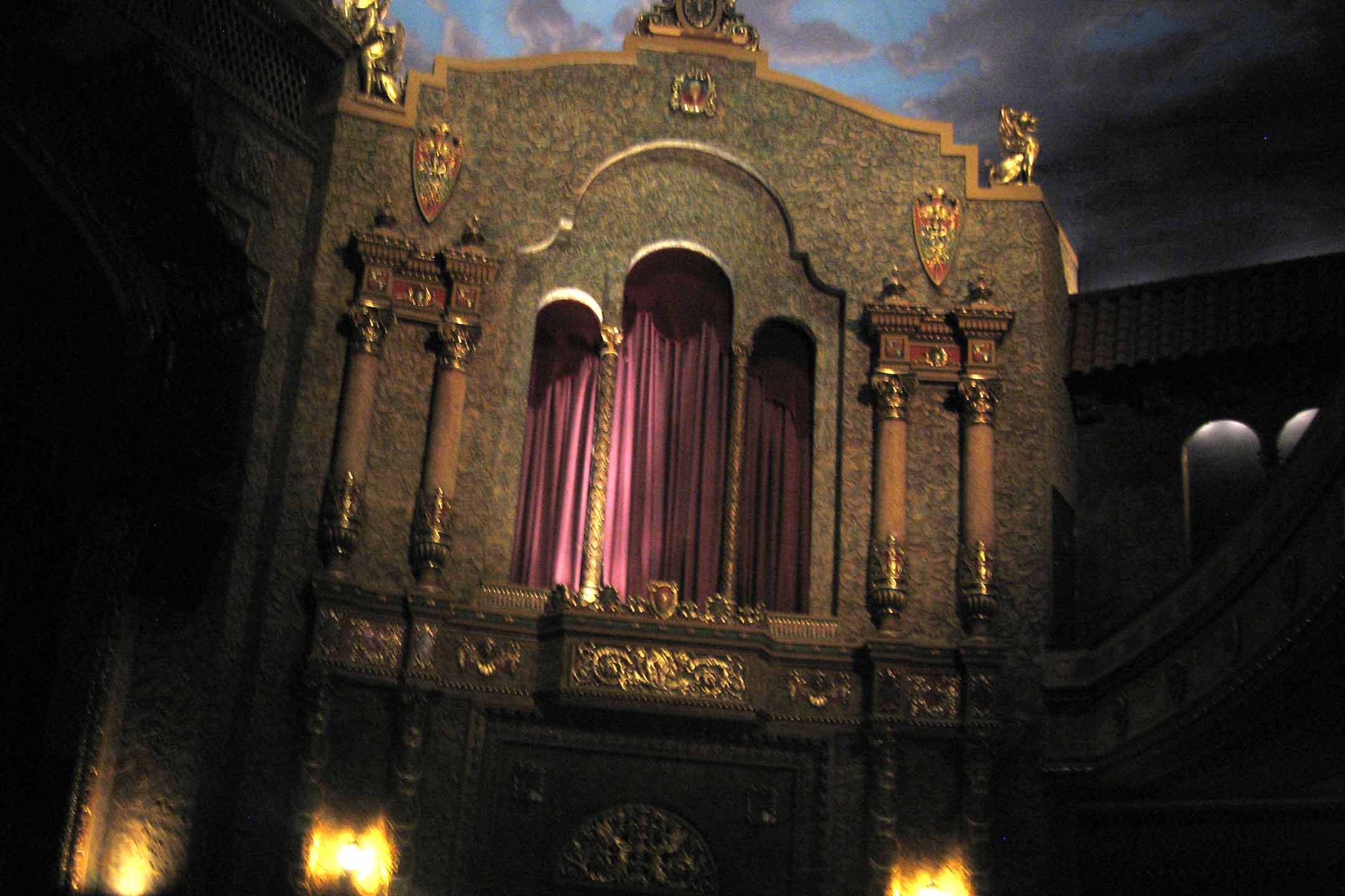 2013 Maternity Pen Grandpa's Barn Sat Mar 23 6728.jpg