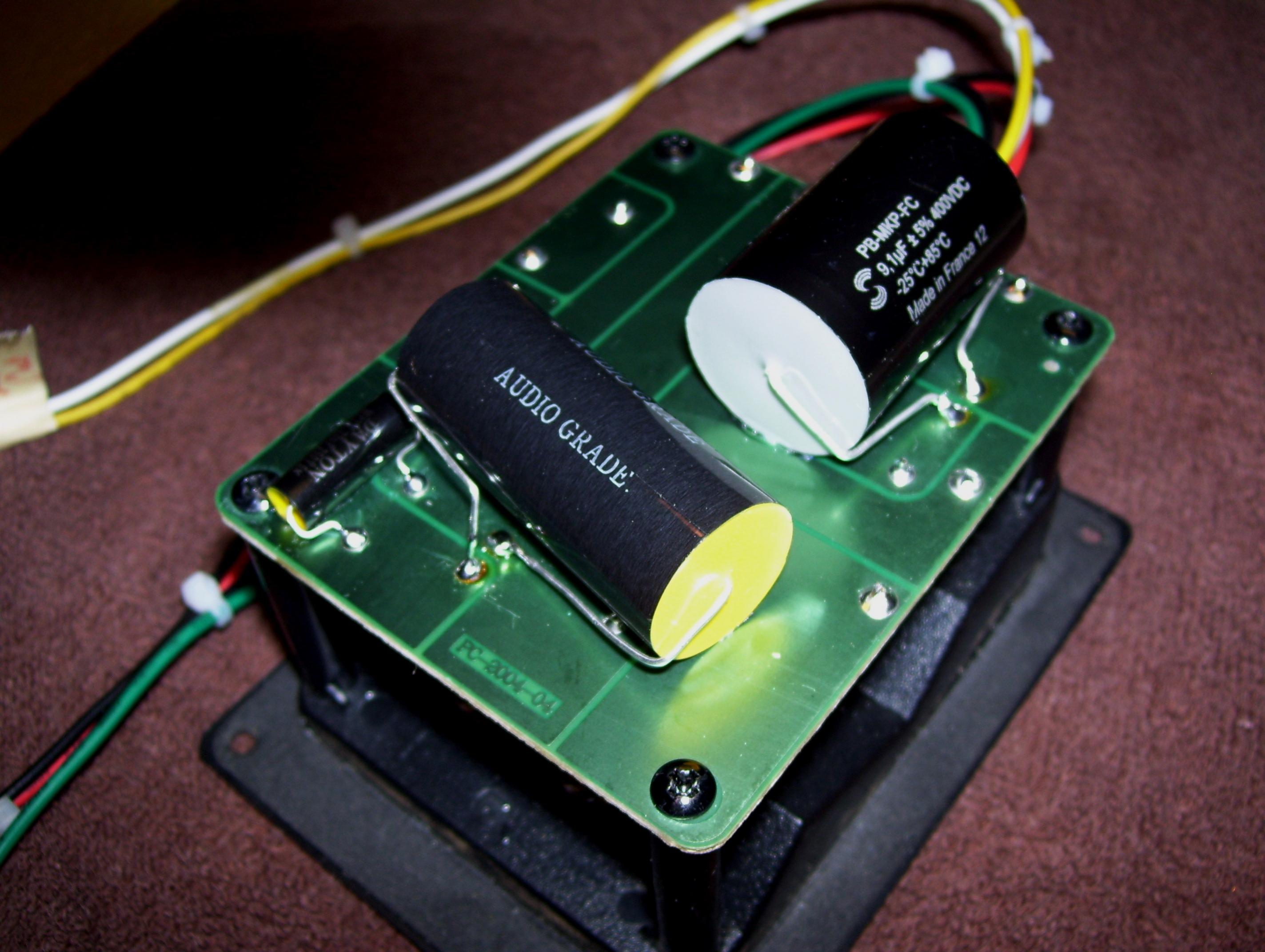 polk monitor 40 series 2