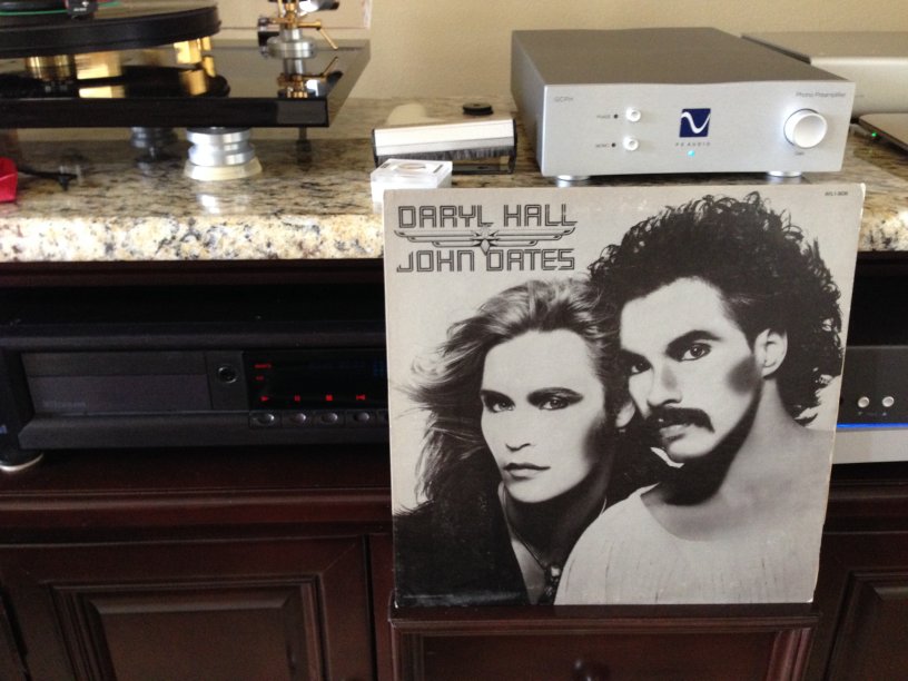 hall oates s-t.jpg