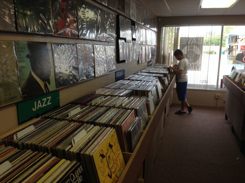 mitchell at joes.jpg