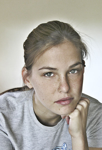 Bar_Refaeli_age_18.jpg