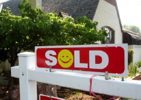 real-estate-sold-sign.jpg