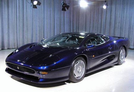 00_jaguarxj220ebay_opt.jpg