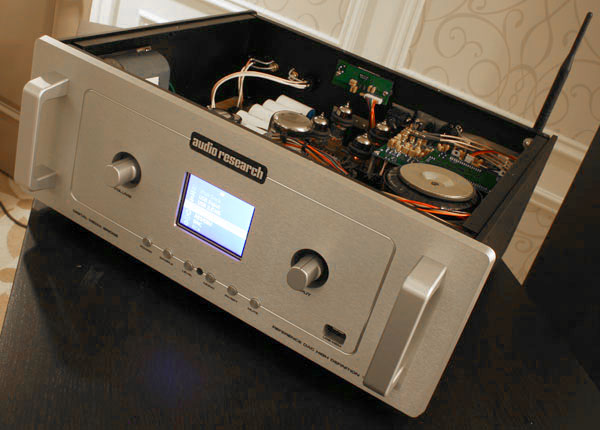 ces2012audioresearchdac.jpg