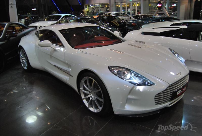 aston-martin-one-77-w.jpg