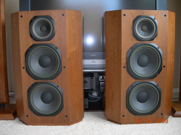 Xrt 22 speakers clearance