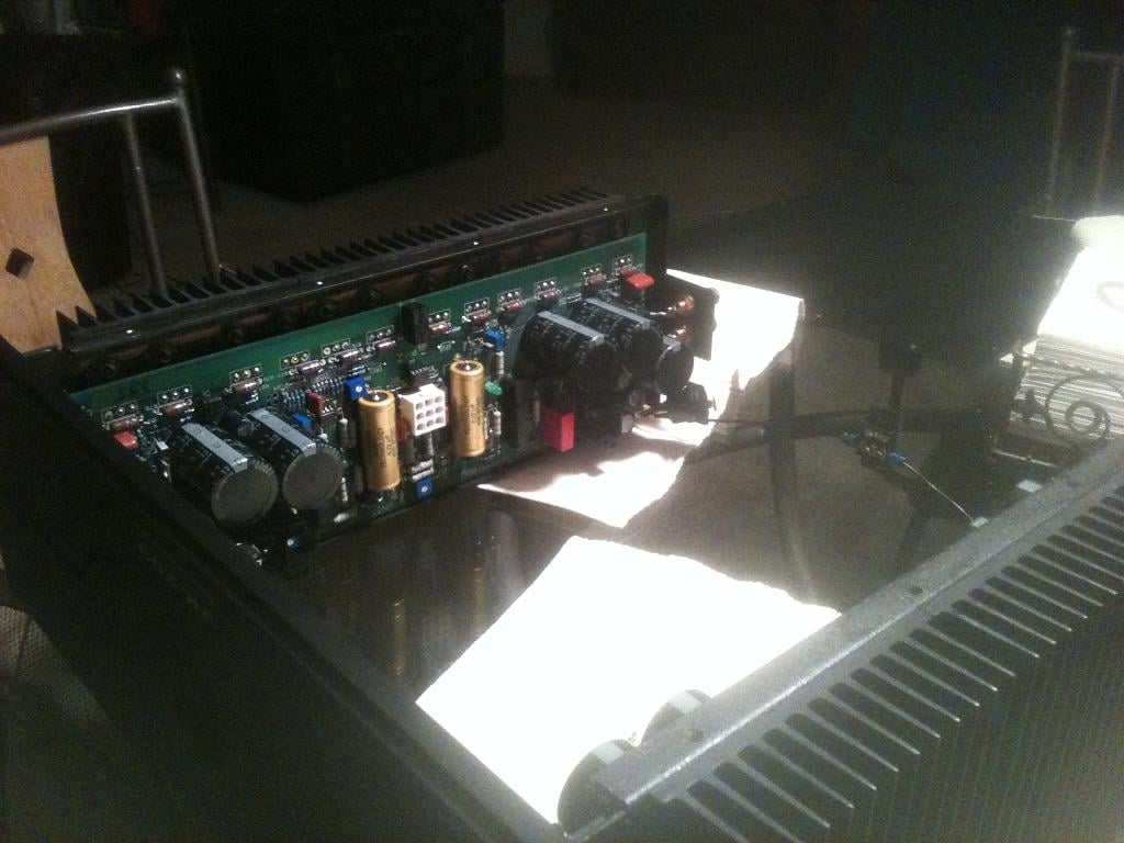 BAT VK-200 binding posts 238.JPG