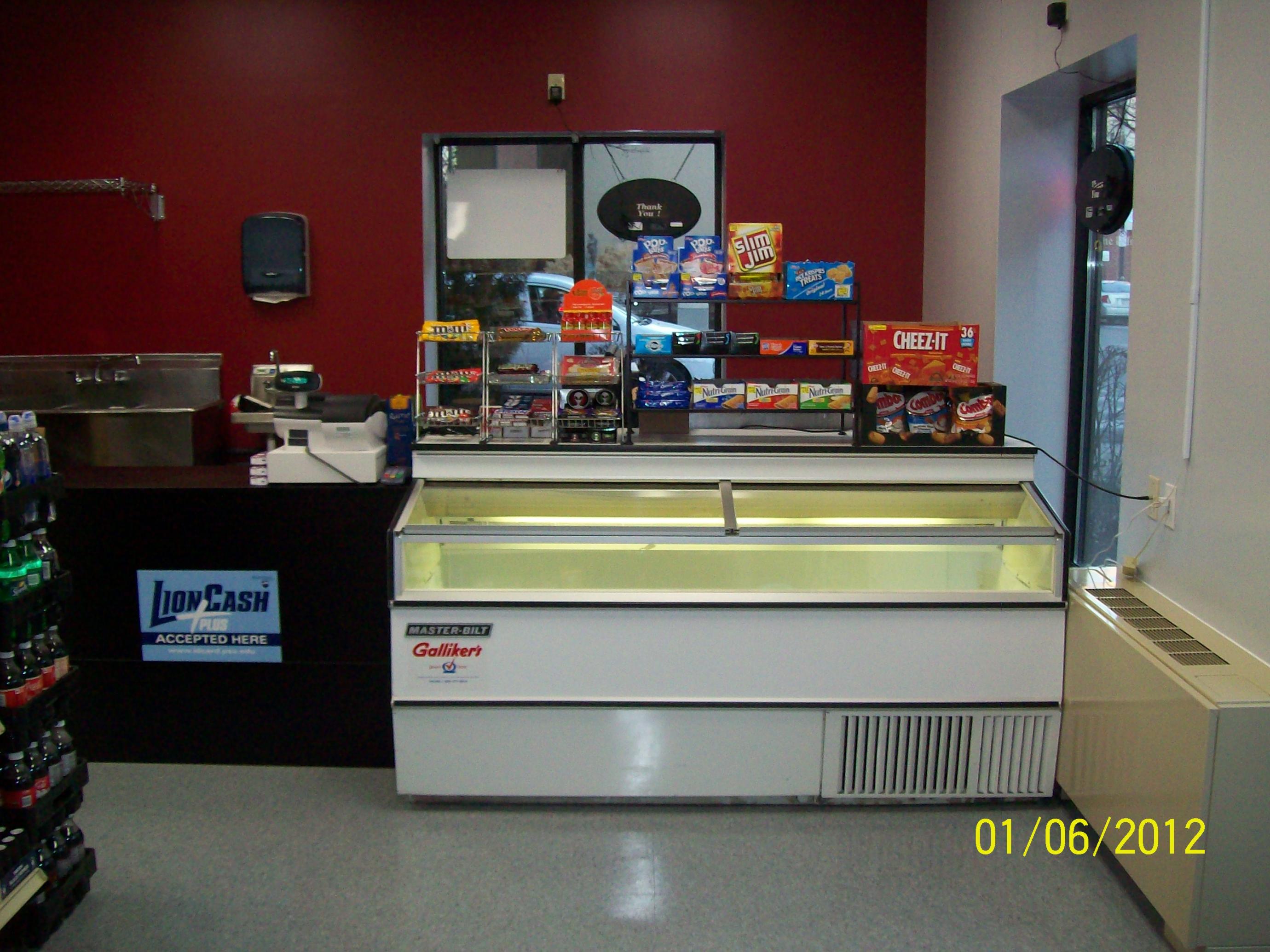 store pics 010.jpg
