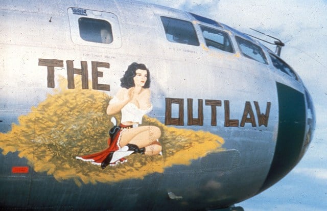 b29-nose-art-the-outlaw.jpg