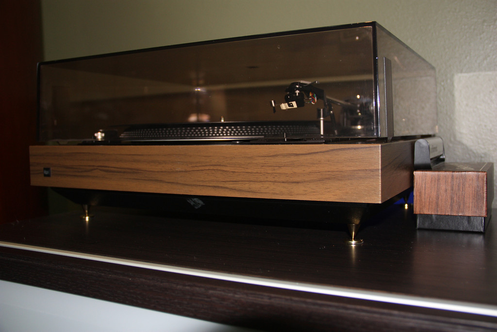 Speaker Spikes for RTiA — Polk Audio Forum