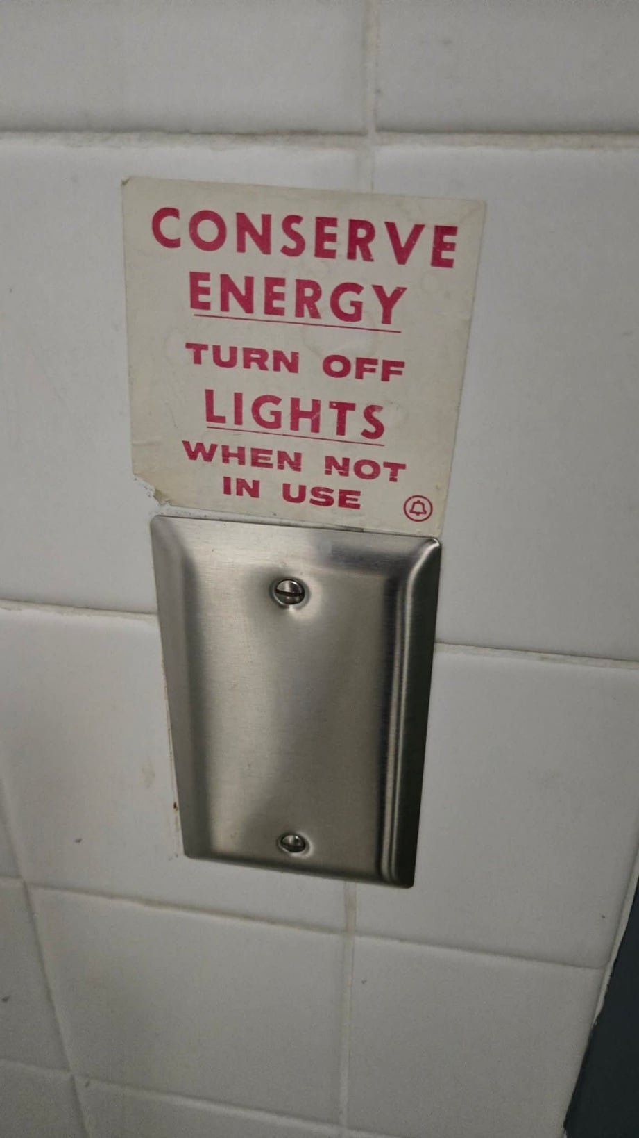 40d3824mw9v2.jpg