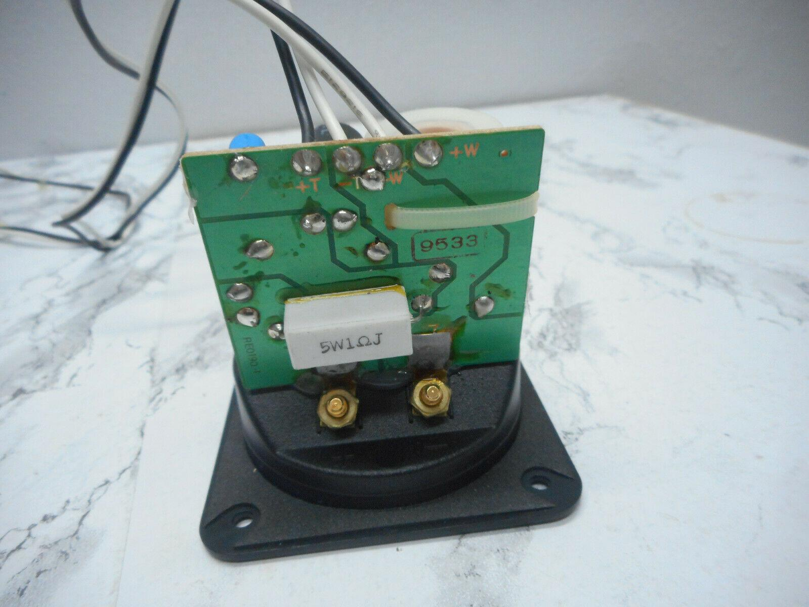 770888ds0epx.jpg