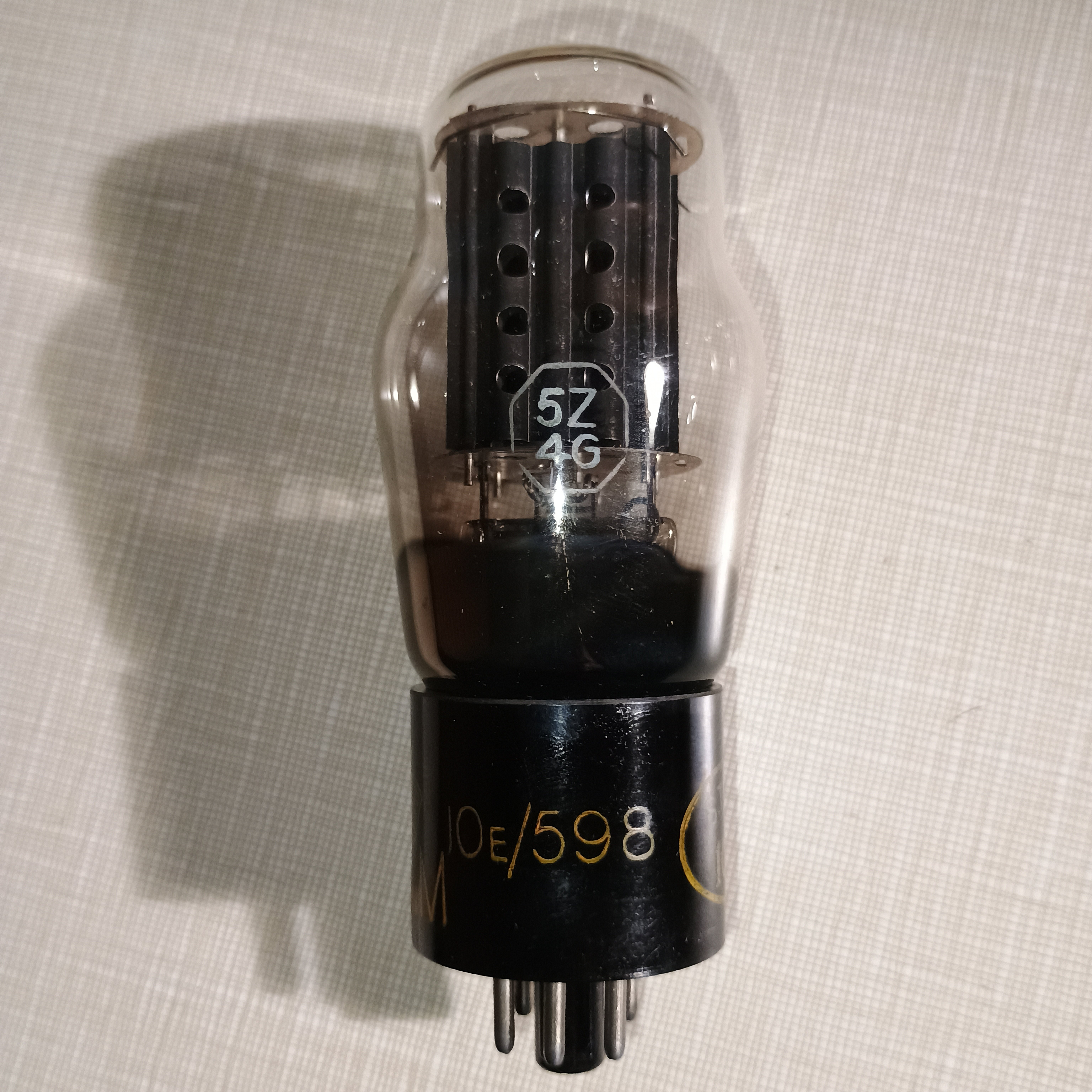 8fz62853wz43.jpg