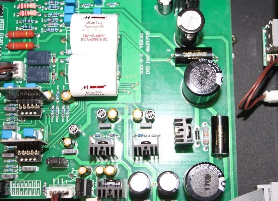 rxu76aa8kmmt.jpg