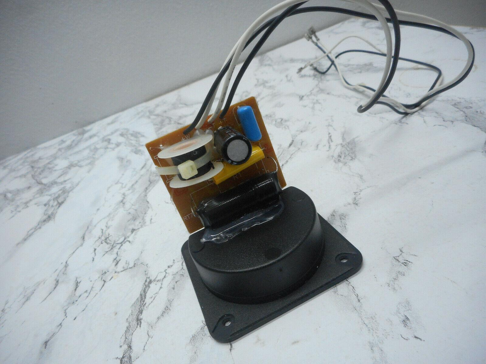 w89bn8lv856d.jpg