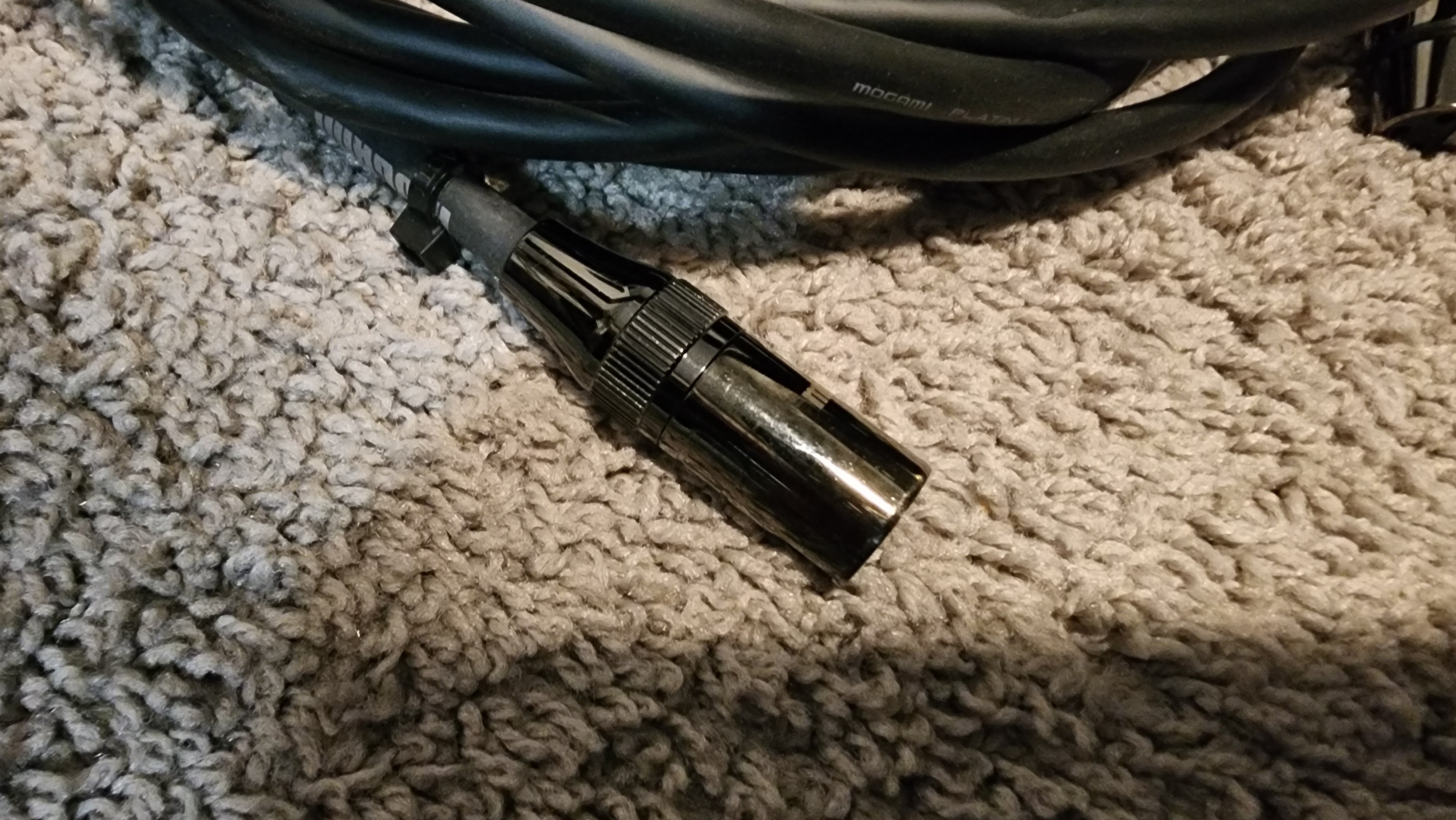erk716t44yw6.jpg