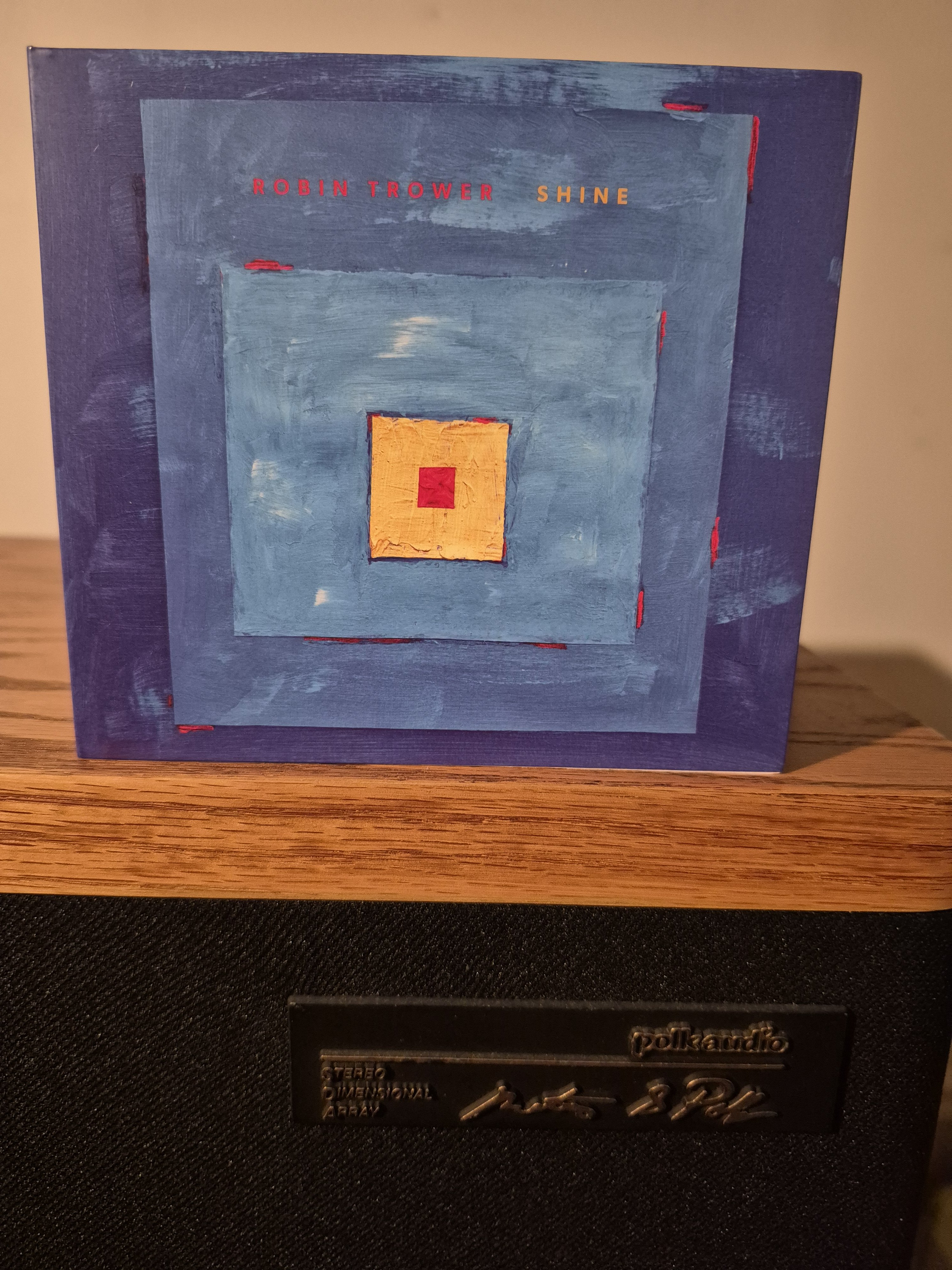 242ivjn2486w.jpg