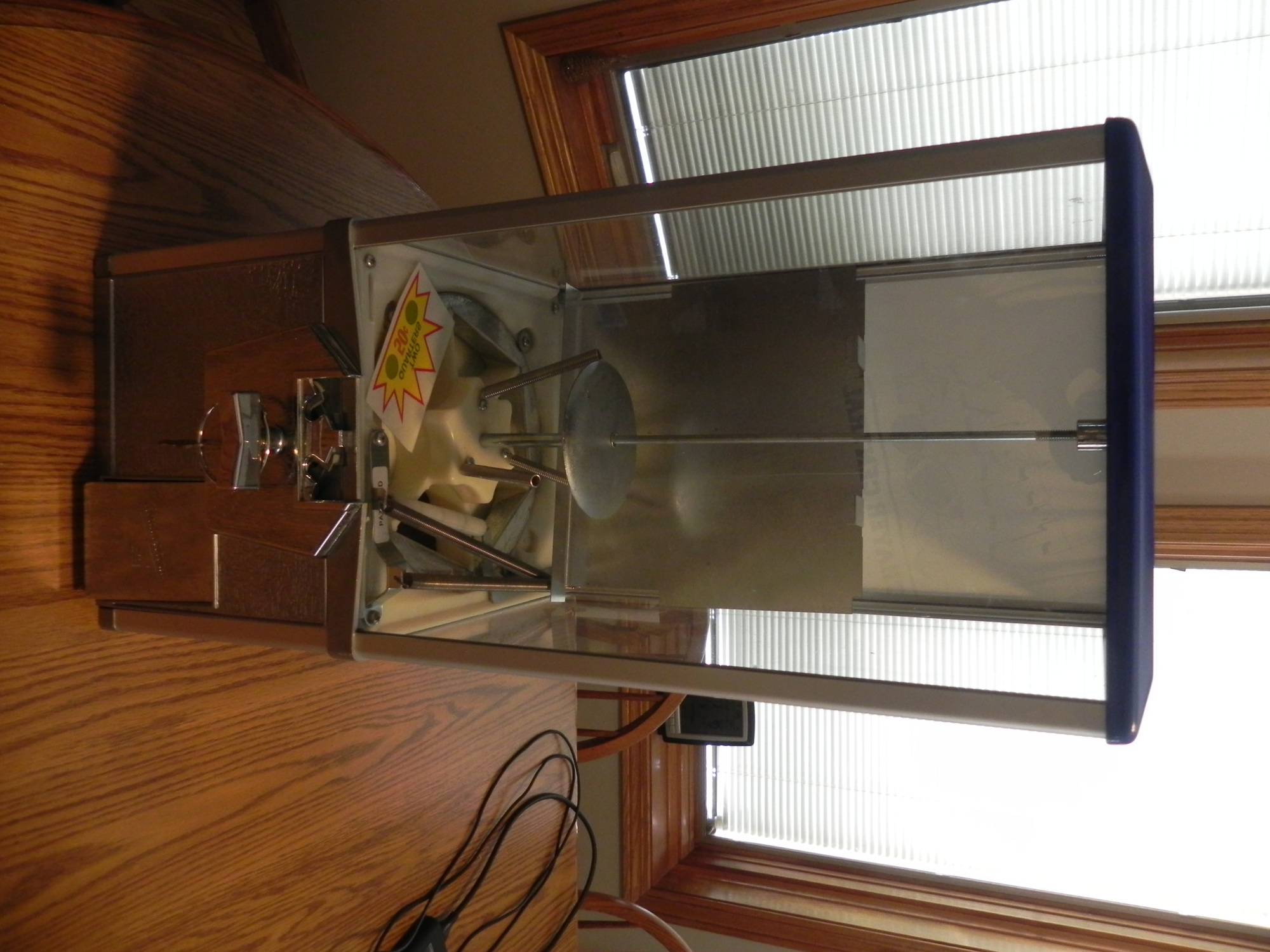 Golf Ball Vending Machine — GolfWRX