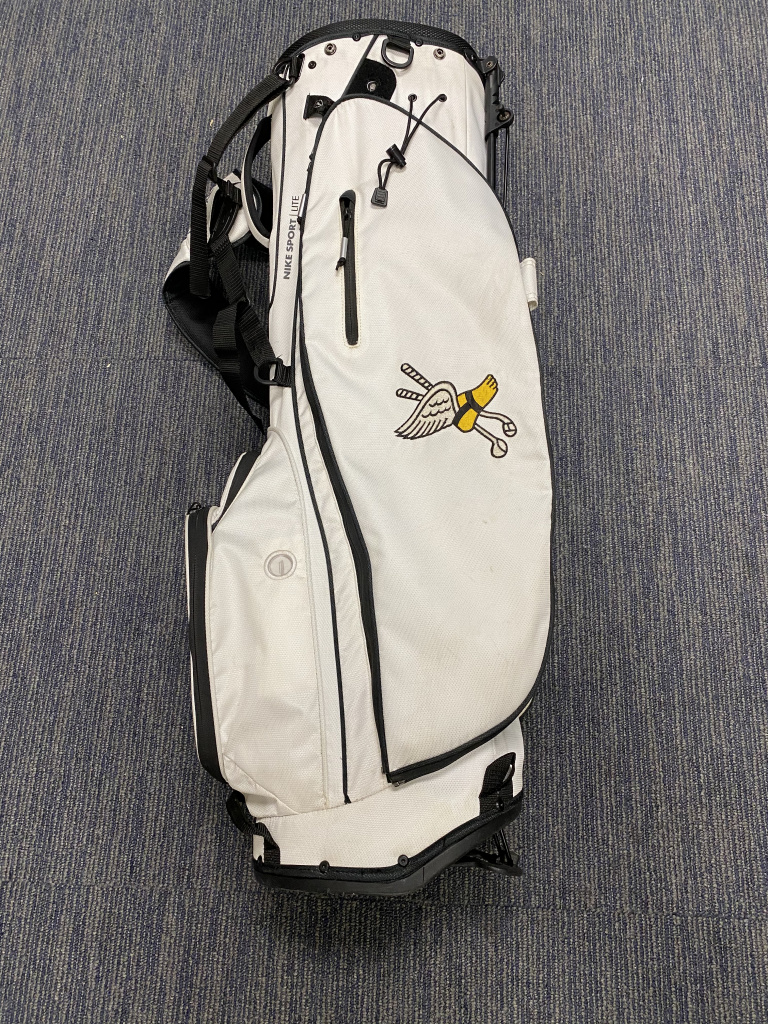 Nike Sport Lite Winged Foot Carry Bag — GolfWRX