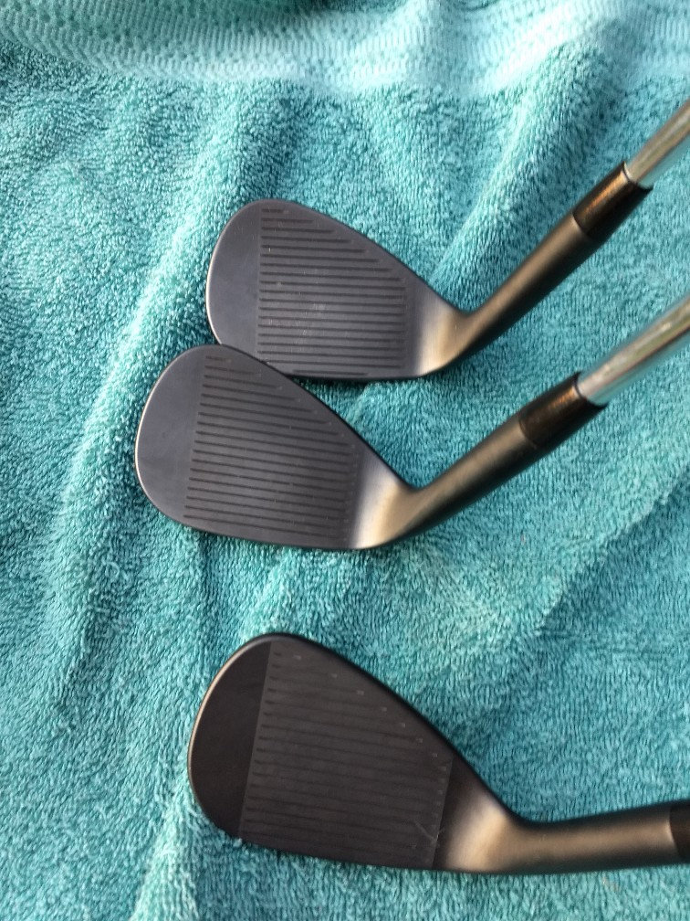 Ping Glide 2.0 Stealth wedges 50ss, 54ss,58ss. Ping Redwood ZB putter