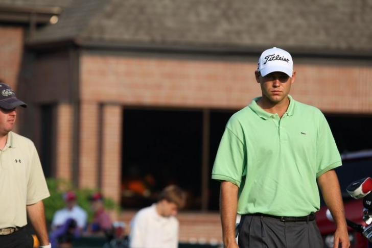 how to wear a golf hat