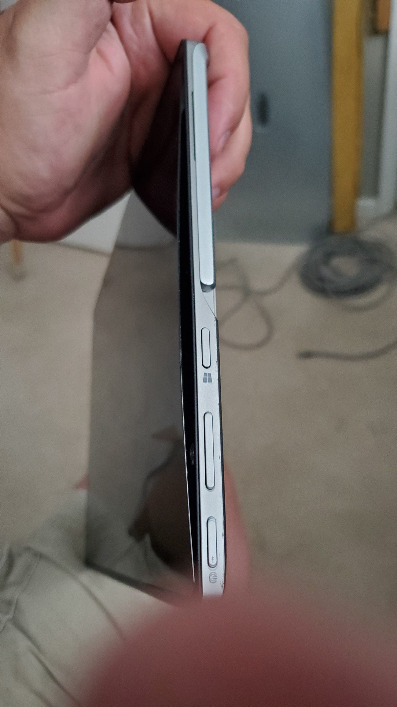 Acer Switch Alpha 12 battery swell — Acer Community