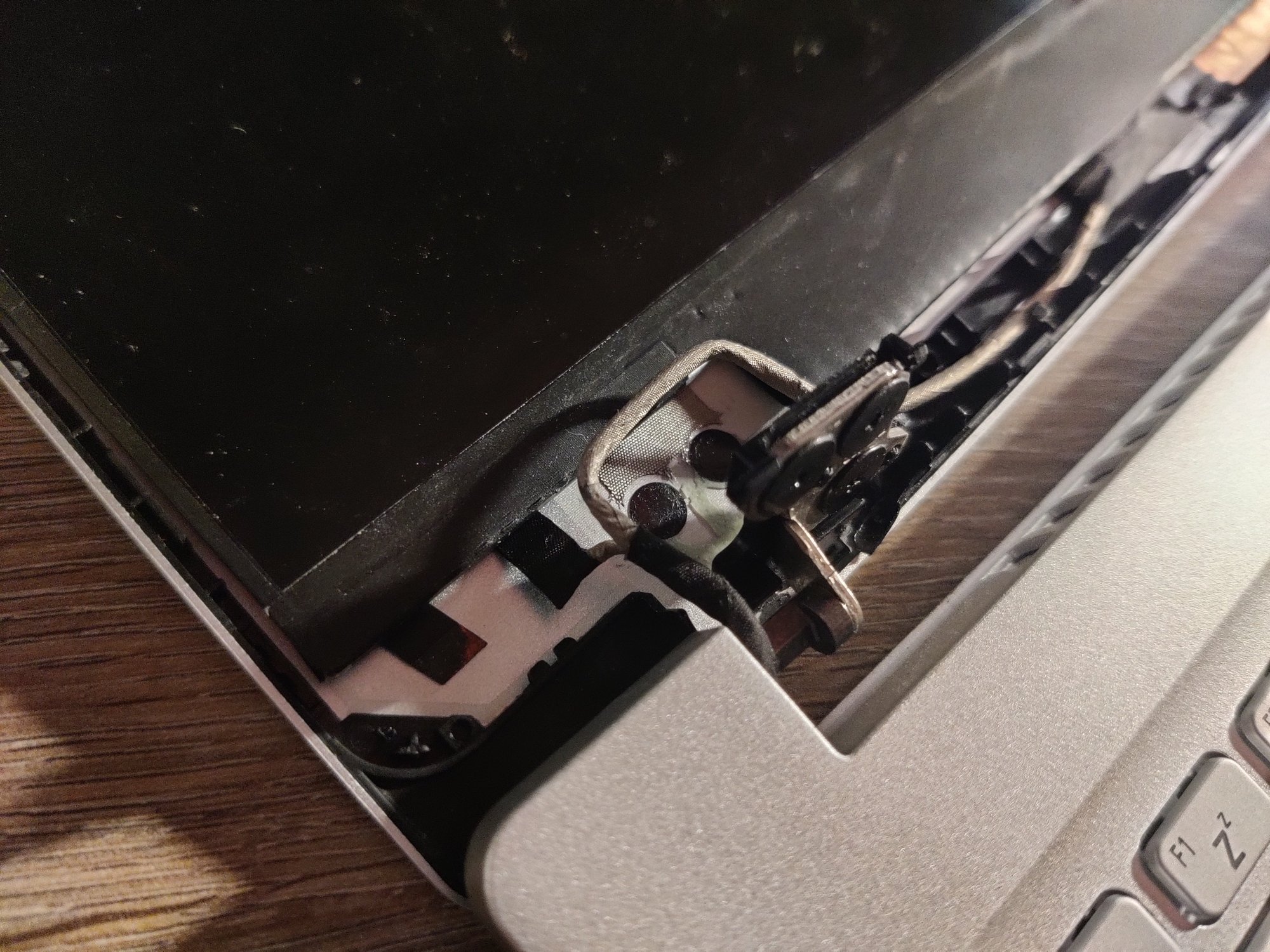 Acer Swift 3 Sf314 42 r073 Hinge screen Lid Problem Acer Community