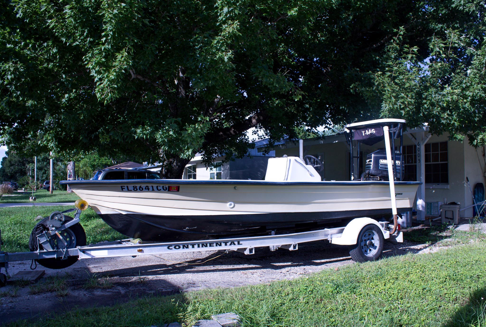 Hewes Bonefisher Flats Boat — Florida Sportsman