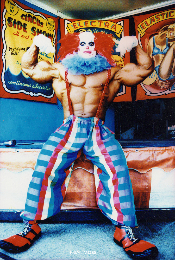 Clown mains.jpg