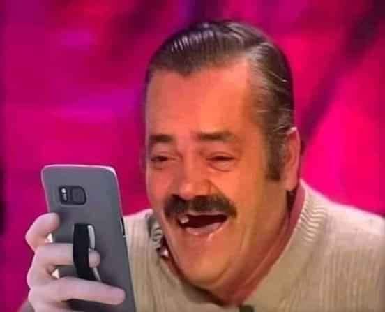 c12f949eb8d29e1d2aa632d5429d30f8risitas-looking-at-phone-laughing-meme.jpg