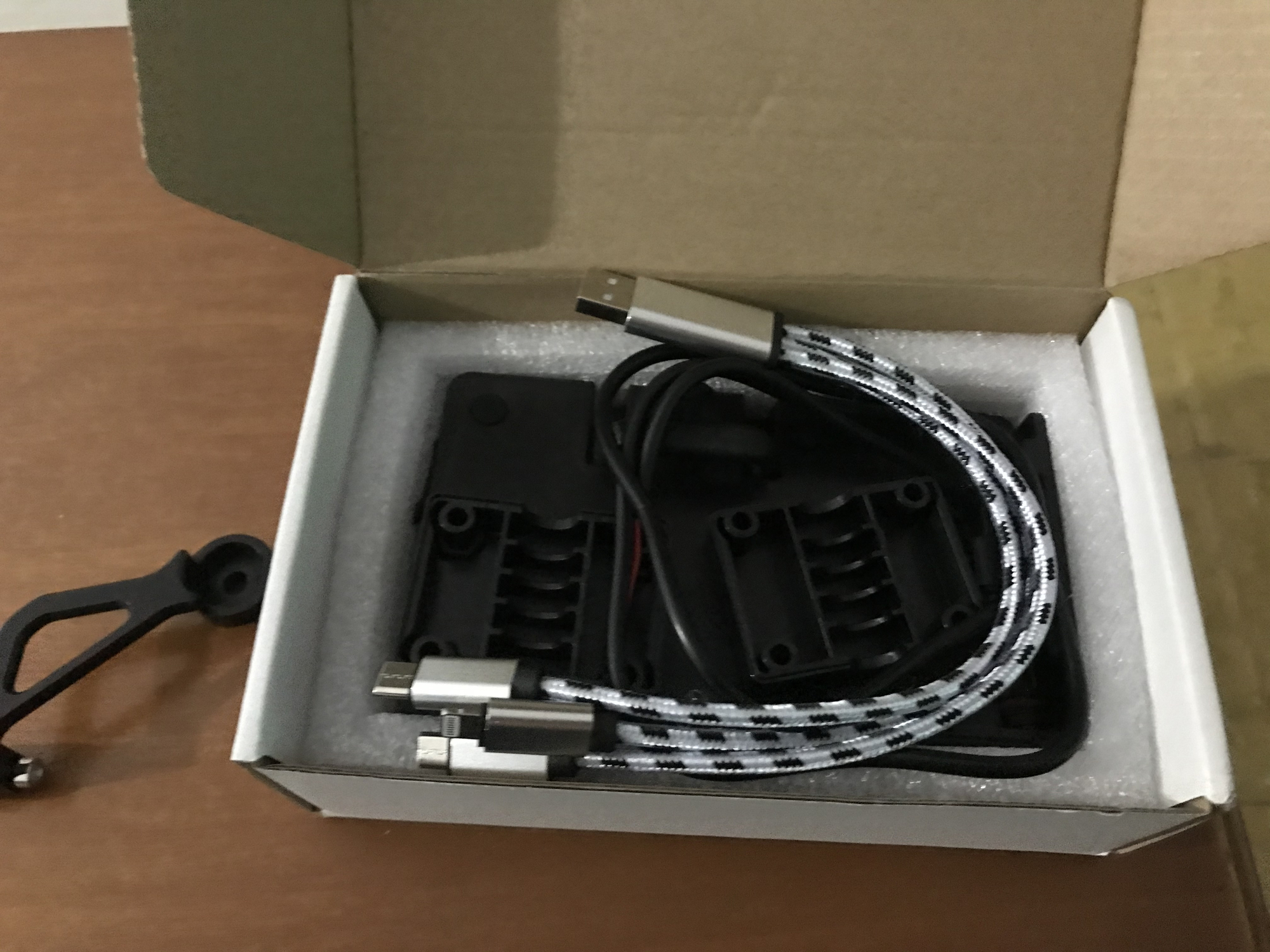 4rf9mpsyun83.jpg