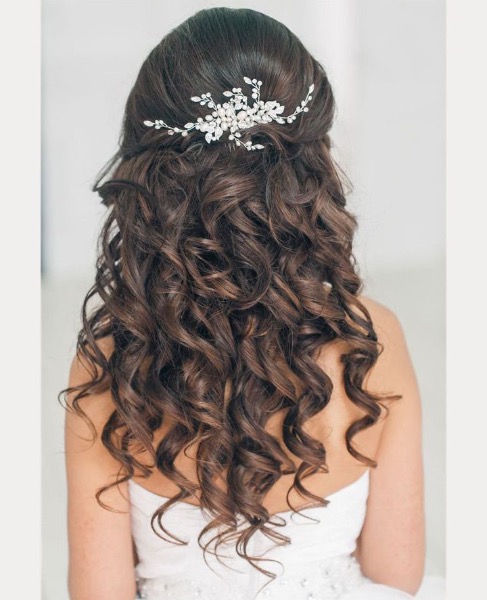 Hair Up Or Down Can T Decide You Your Wedding