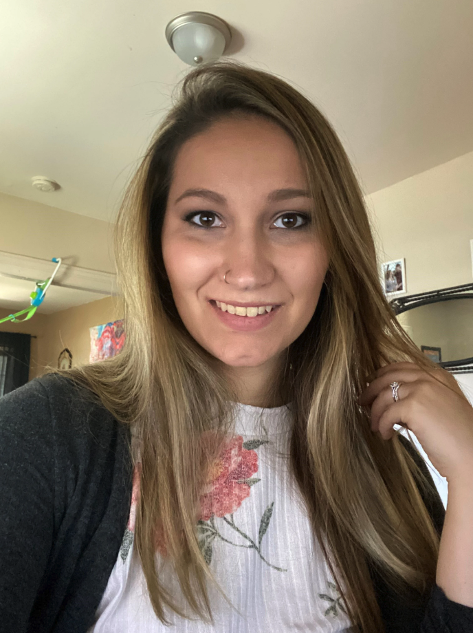 Angela Breslau Headshot.png