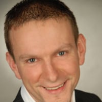 Leader MartinDecker_ora-solutions