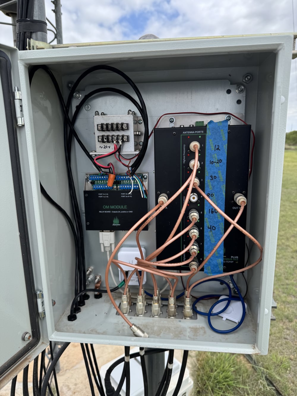 AG 8 x 2 Cabinet 2.jpeg