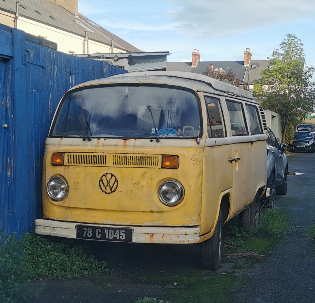 VW bus.jpg