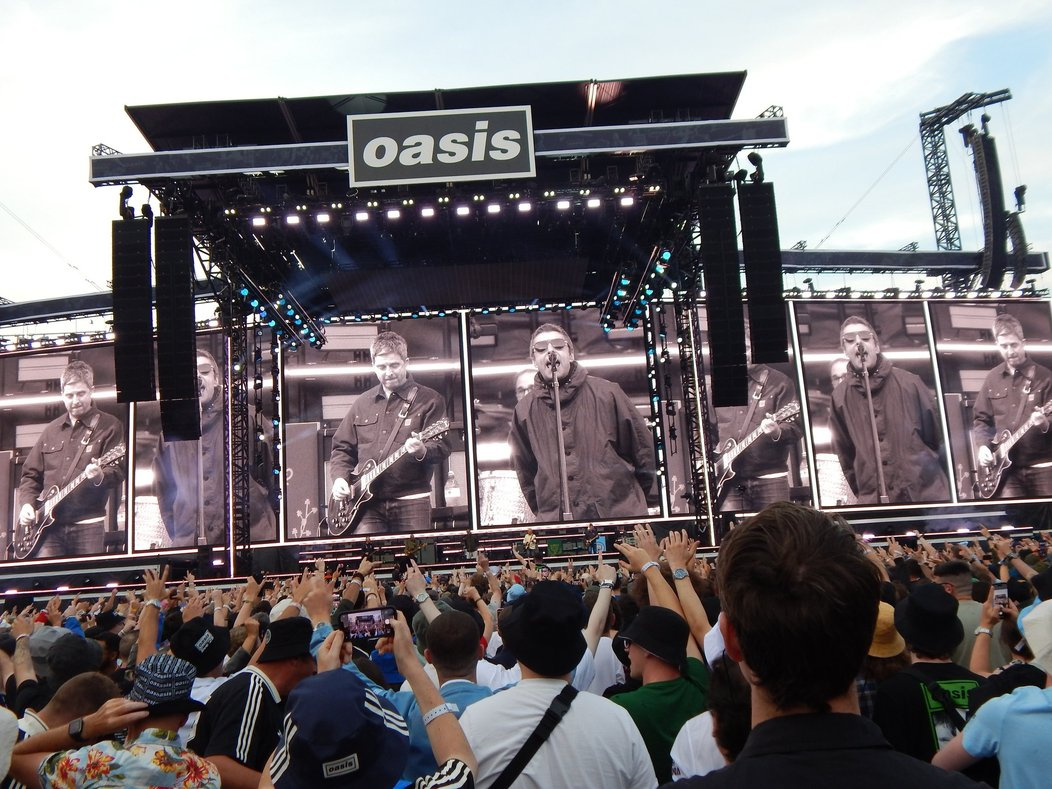 OasisStage.jpg