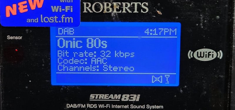 Roberts 83i FailteDAB 2.jpg
